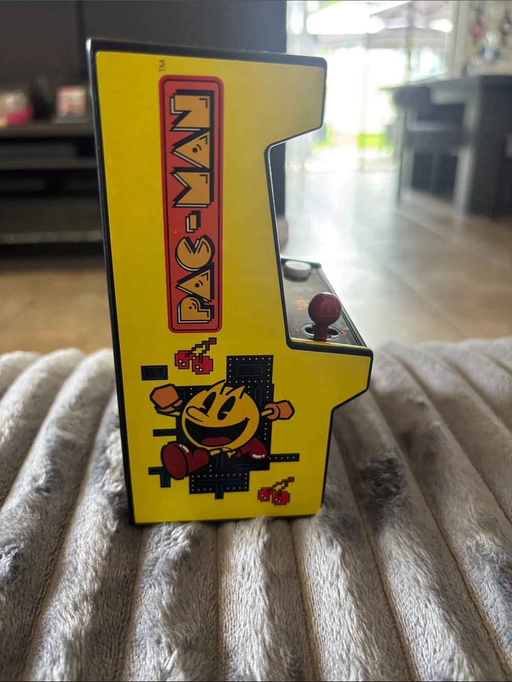 Mini Arcade Game - Black & Yellow Retro Console Pac Man